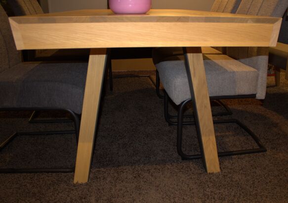 684c18b44496f2a3ab2fe56e